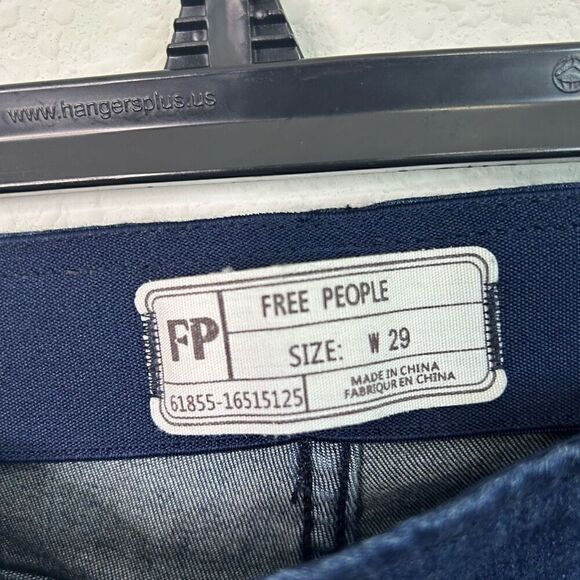 Free People Women’s Dark Wash Flare Penny Pull On Jeans Size 29 - Picture 6 of 15